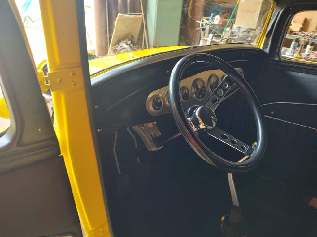 5 Window Prop Car Steering Wheel